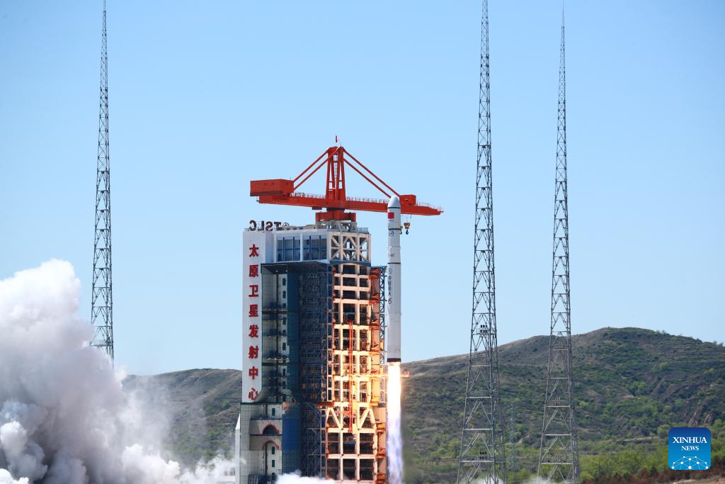 China Focus: China's Long March-6C rocket makes maiden flight