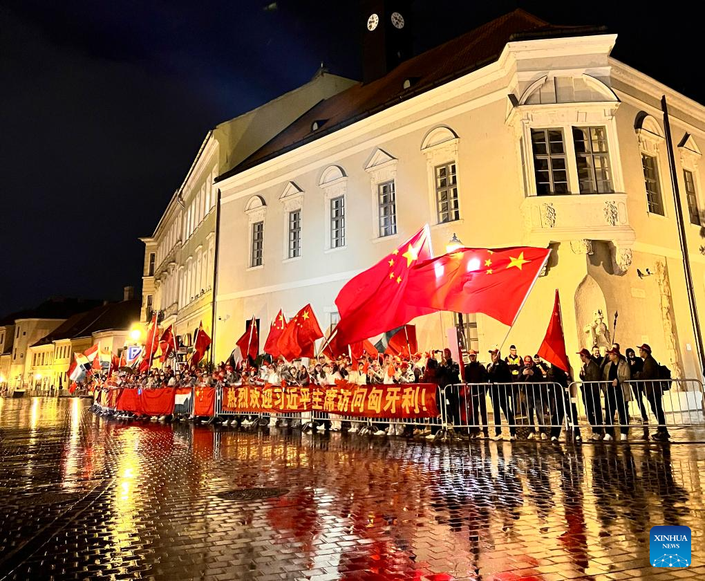 Xi arrives in Budapest for state visit to Hungary