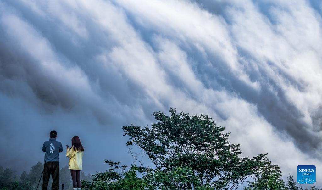 In pics: clouds streaming down Jinfo Mountain in China's Chongqing