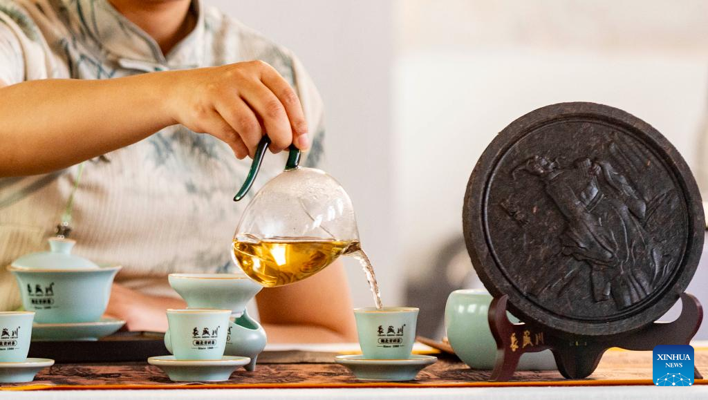 Tea, tea culture from central China showcased in Britain