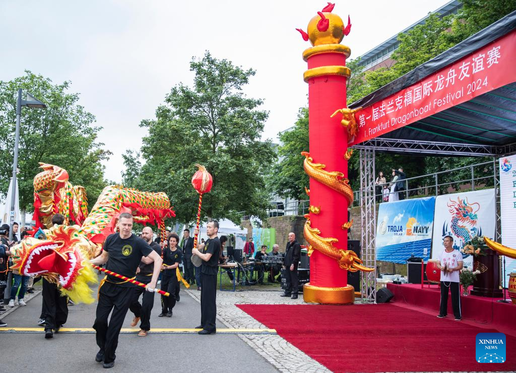 Feature: Dragon boats in Frankfurt open a window on Chinese culture