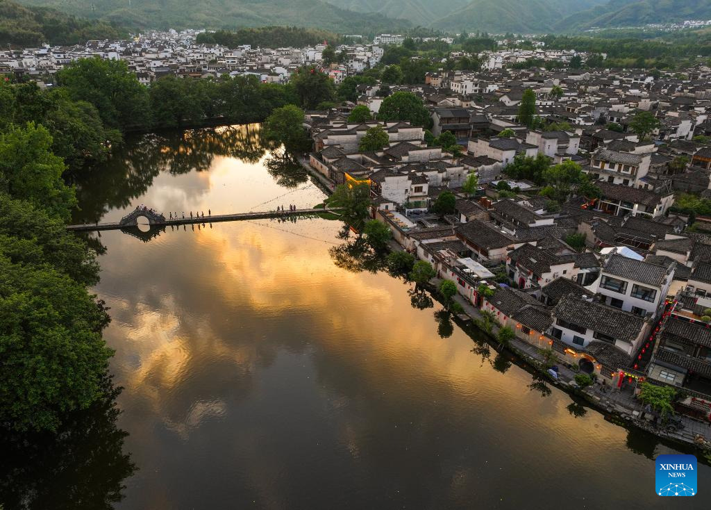 Scenery in Hongcun Township of Yixian County, E China