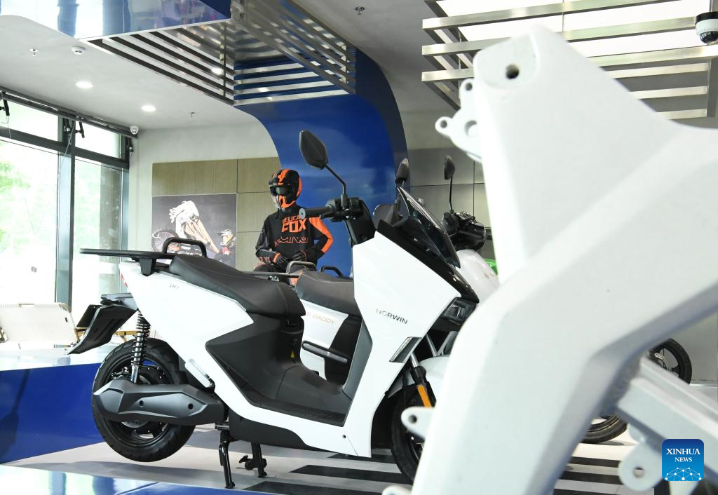 A look at pioneering manufacturer of intelligent electric motorcycles in E China