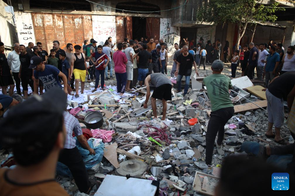 Israeli overnight attacks kill 75 in central Gaza: sources