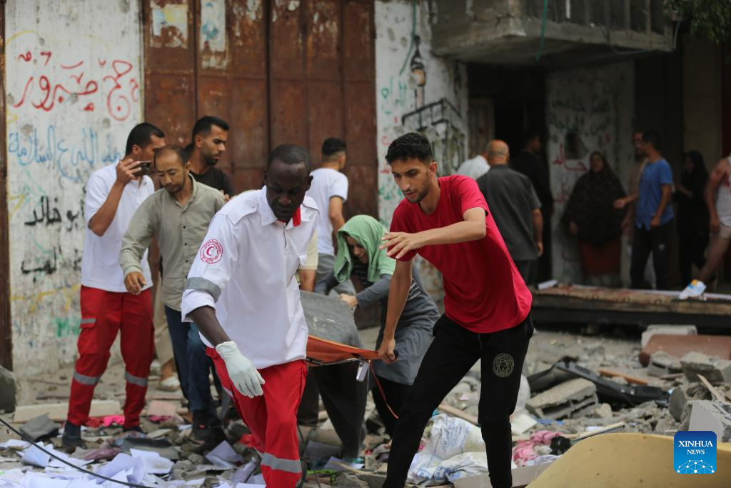 Israeli overnight attacks kill 75 in central Gaza: sources