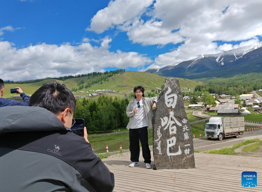 China's Altay sees booming tourism