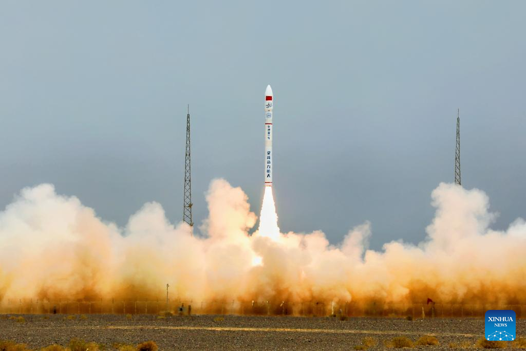 China's commercial CERES-1 rocket launches 3 satellites