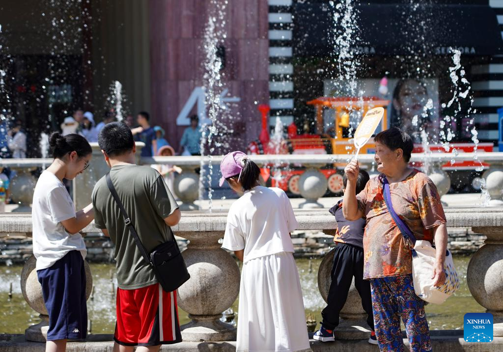 China Focus: Severe weather tests China, brings more heat, rainstorms