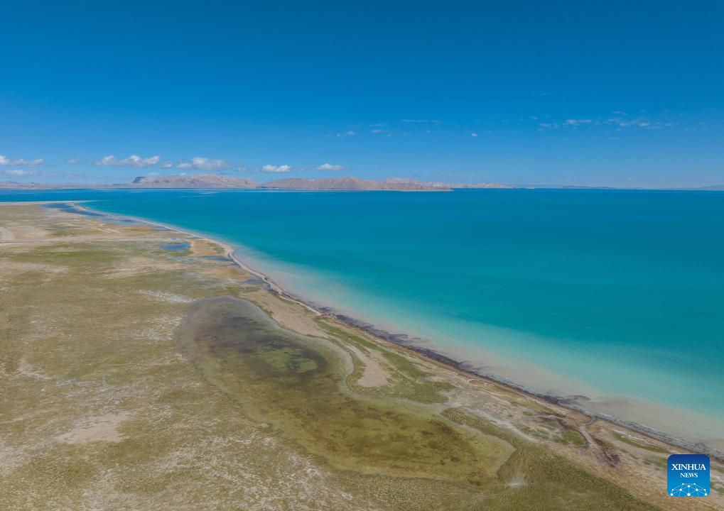 Scenery of Serling Tso Lake in SW China's Xizang