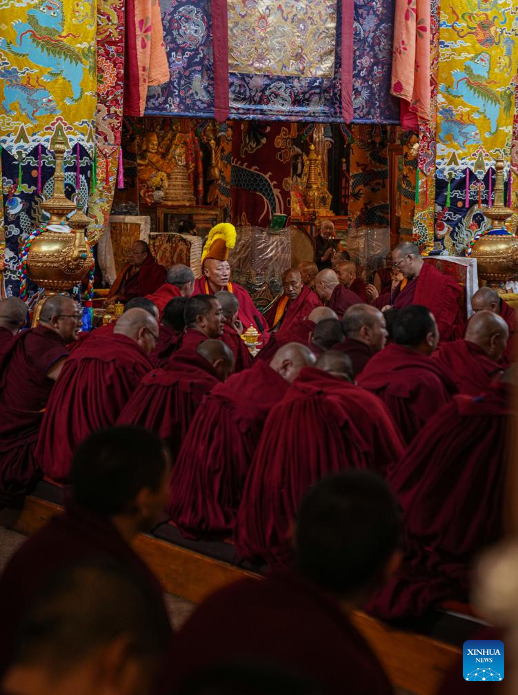 Preliminary exam for highest Tibetan Buddhism degree held in Xizang