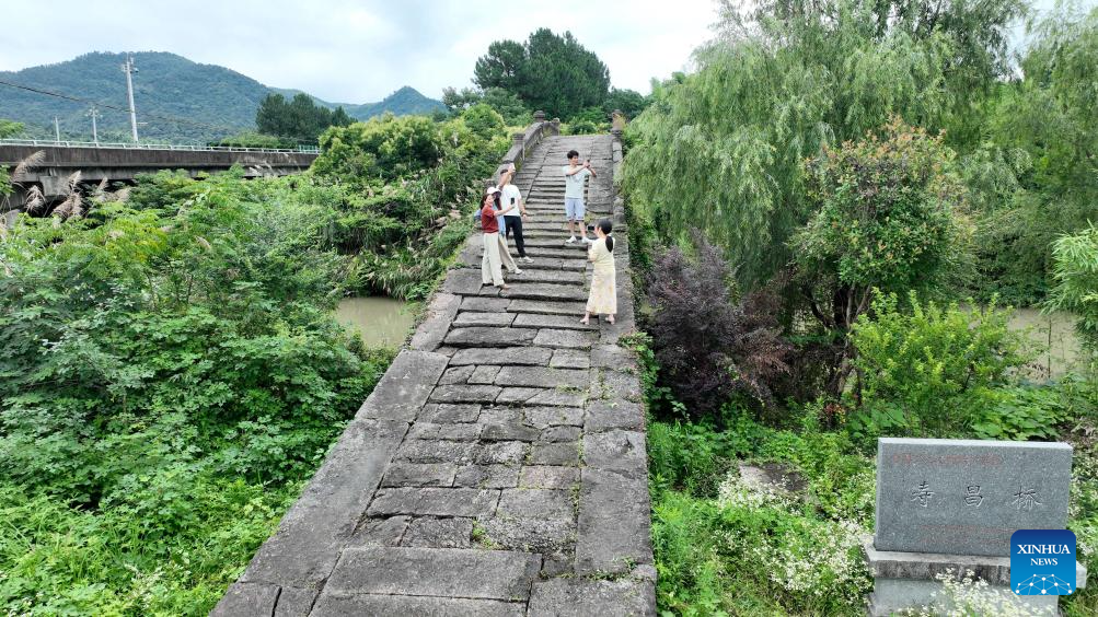浙东地区保护完好的古石桥
