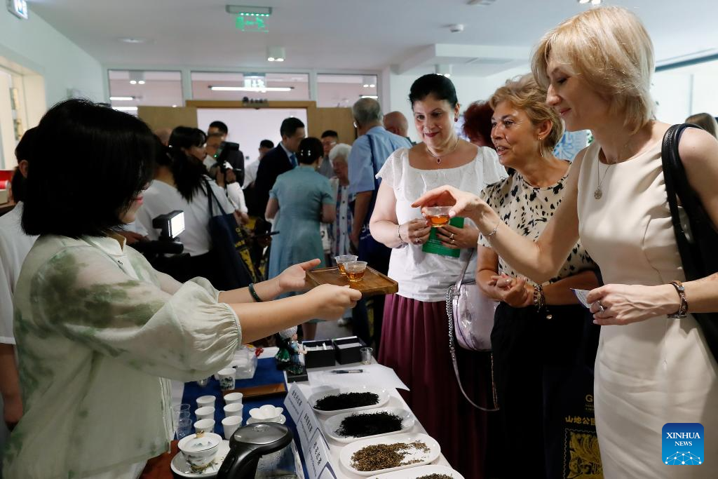 Promotion event featuring tourism, tea culture of China's Guizhou held in Bucharest, Romania