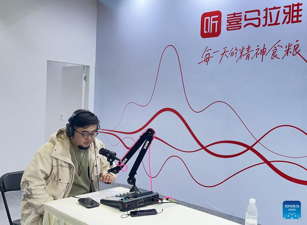 China Focus: China's podcast industry flourishes with growing listeners