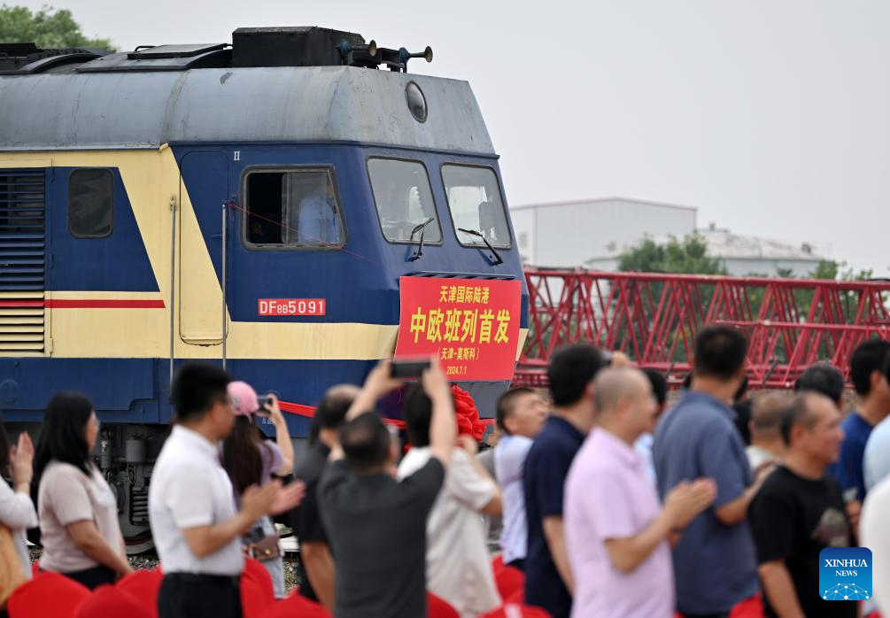 North China's Tianjin launches China-Europe freight train route