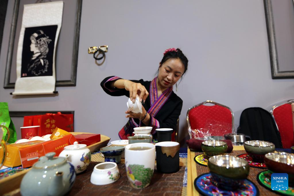 Chinese tea culture event held in Jordan