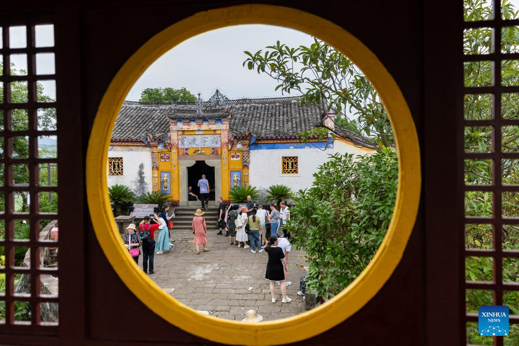 Scenery of Shibaozhai in Chongqing, SW China