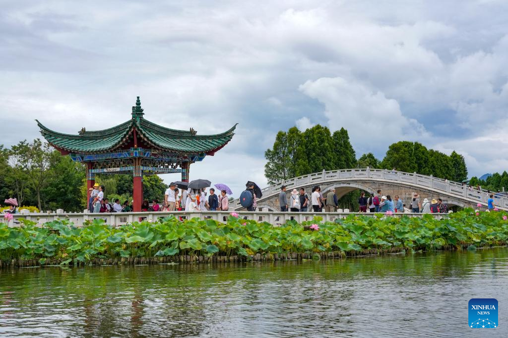 Tourist destinations across China see surge in visitors during peak summer tourist season