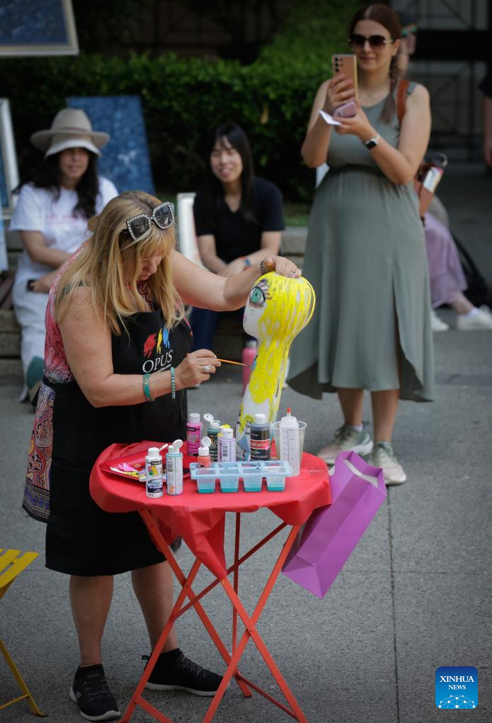 Painting competition held in Vancouver, Canada