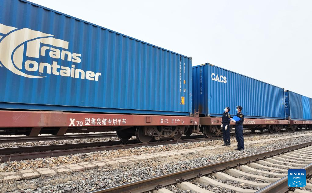 Manzhouli railway port handles 2,327 China-Europe freight train trips in 1st half of 2024