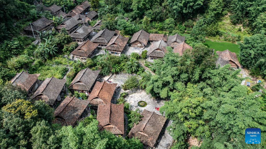 SW China's Tianmen Village features original landscape, traditional folk activities