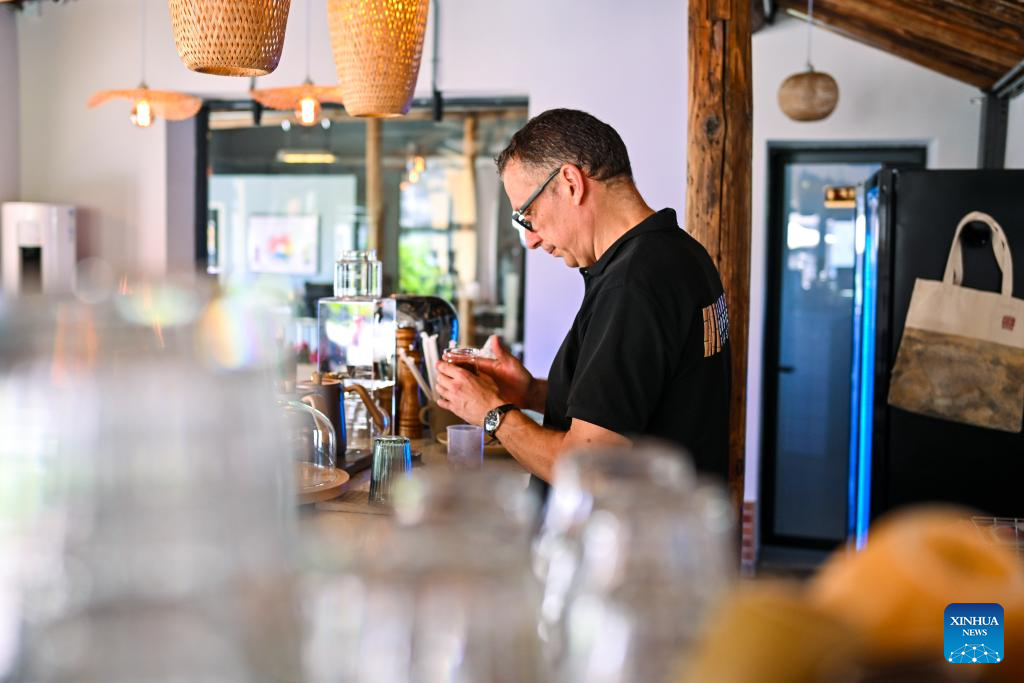 German cafe nestles in picturesque town of east China's Zhejiang