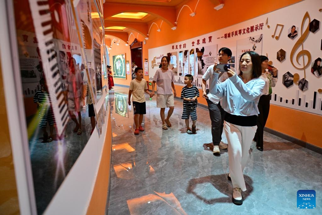 Tacheng City promotes accordion culture, tourism in NW China's Xinjiang