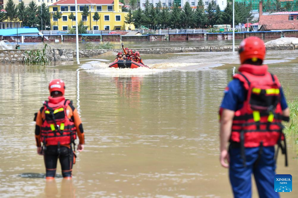 Rescue staff dispatched to support flood control works in NE China