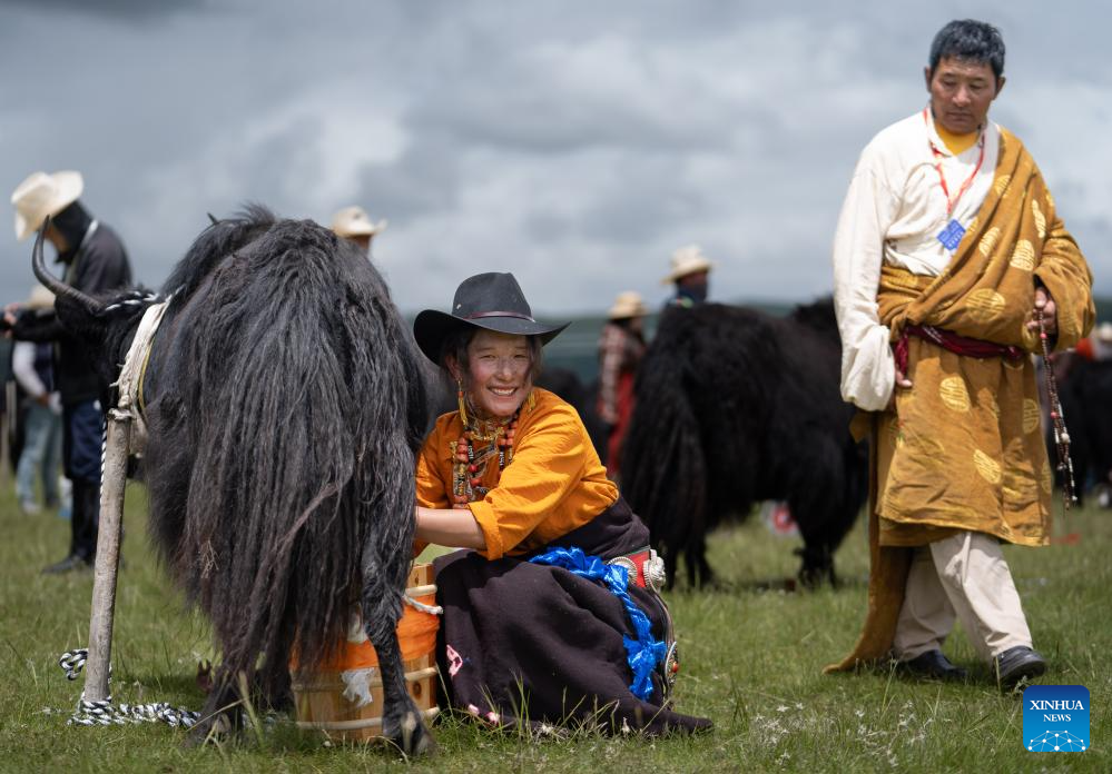 Rural folk event held in Baiyu County, SW China