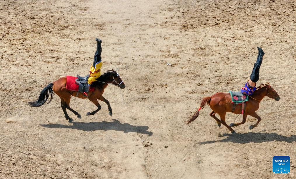 Nadam fair kicks off in N China's Inner Mongolia