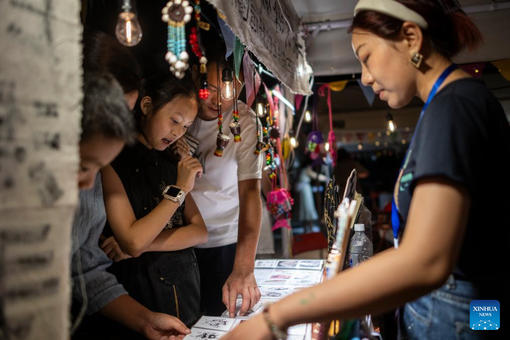 Tourism booms in Shennongjia Forest District, C China's Hubei