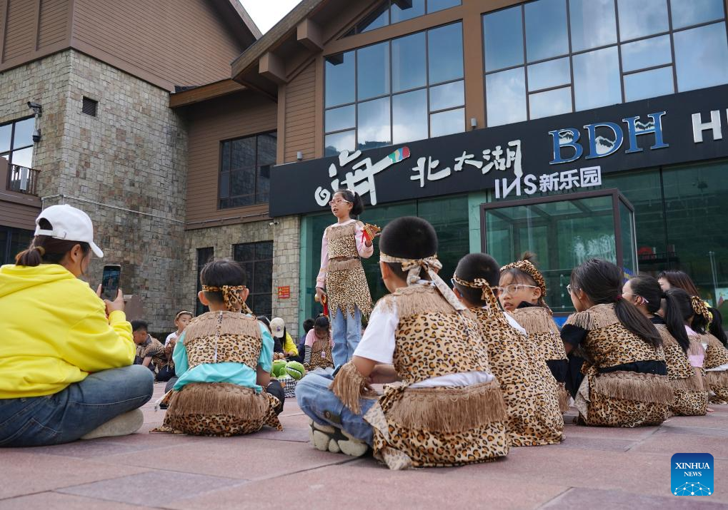 Tourists enjoy summer at ski resorts in Jilin, NE China