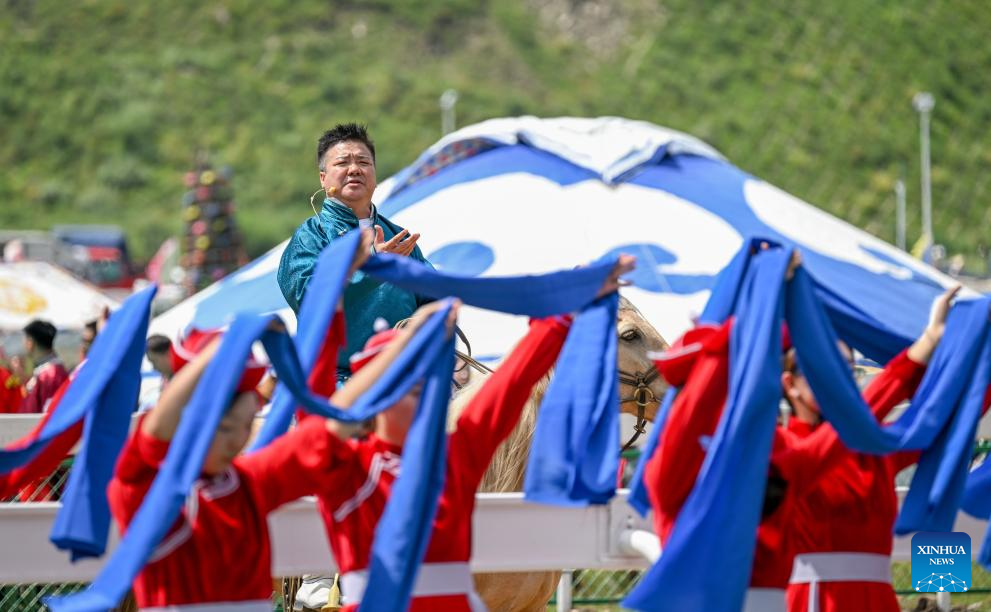 Nadam fair kicks off in N China's Inner Mongolia