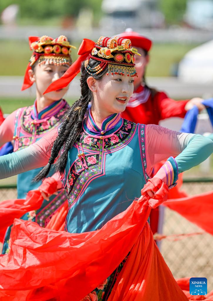 Nadam fair kicks off in N China's Inner Mongolia