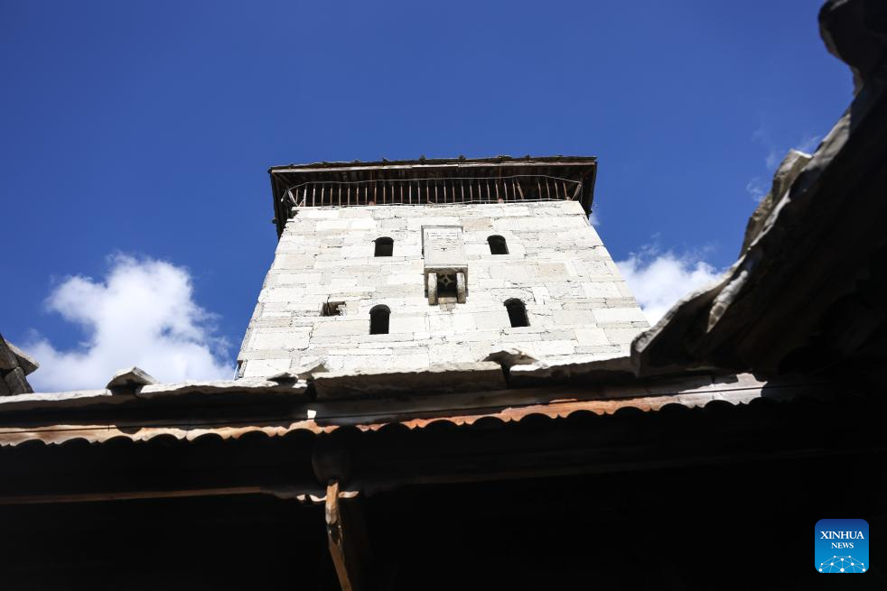 Ancient Tunpu villages attract tourists in Guizhou