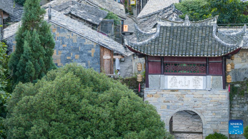 Ancient Tunpu villages attract tourists in Guizhou