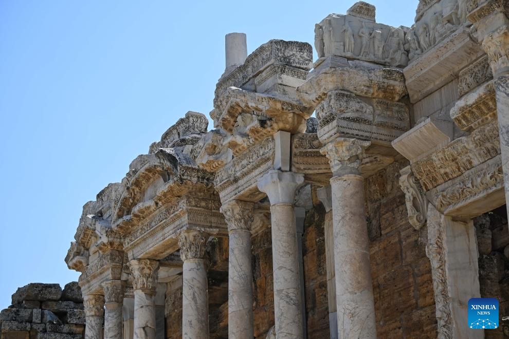 Scenery of ruins of ancient city of Hierapolis in Denizli, Türkiye