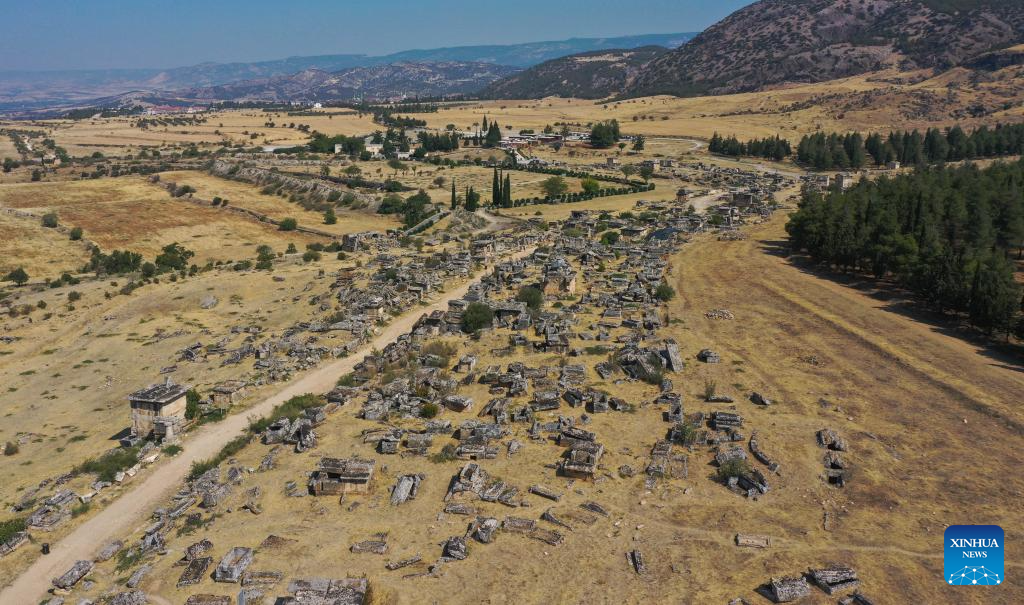 Scenery of ruins of ancient city of Hierapolis in Denizli, Türkiye