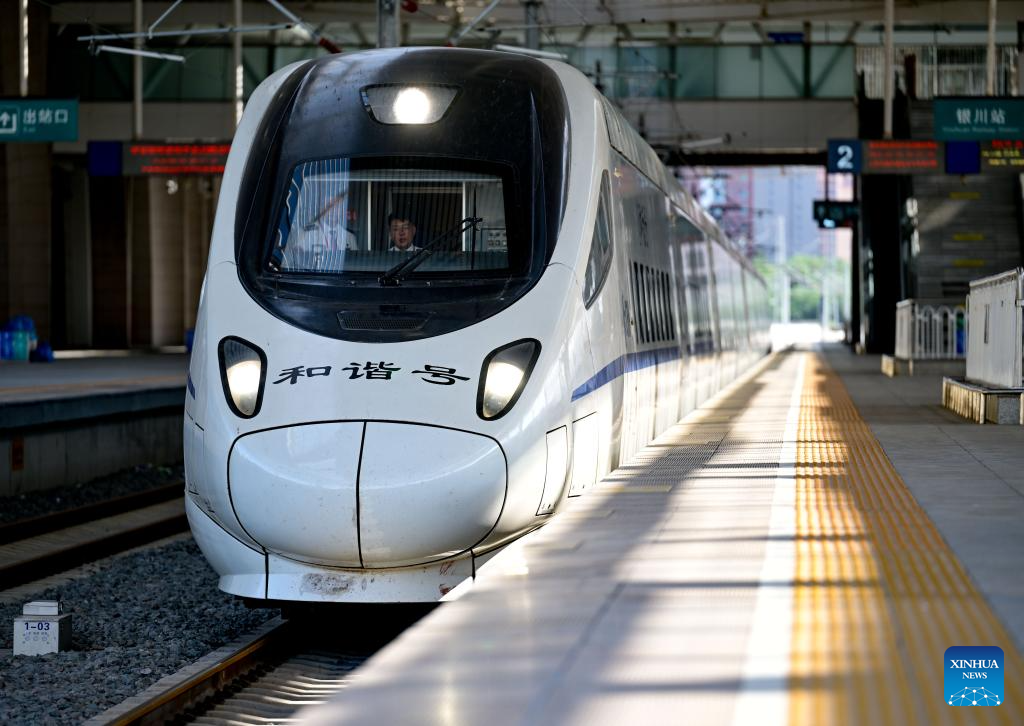 Fault simulation drill conducted on Baotou-Yinchuan high-speed railway