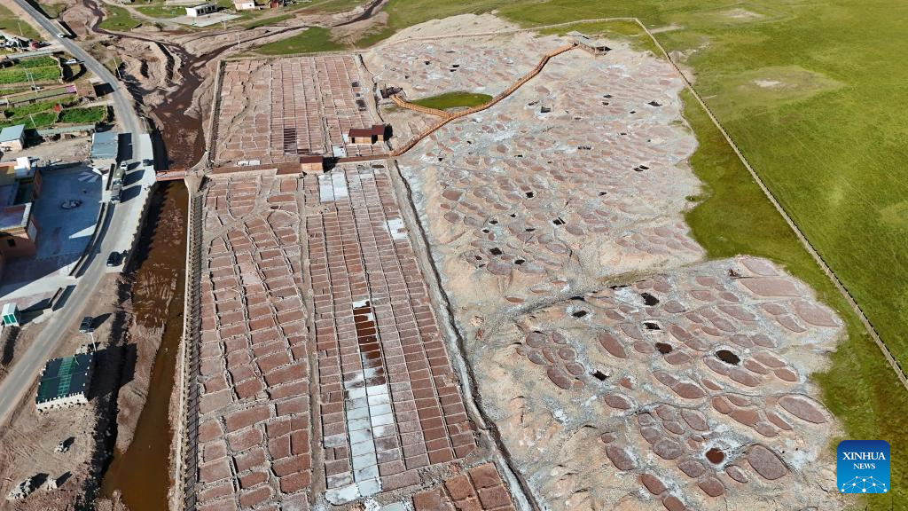 Baizha Salt Field boasts long history in Yushu, NW China