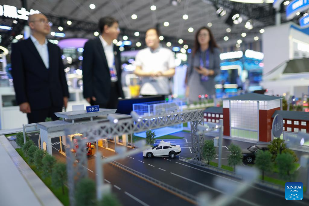 Int'l big data expo opens in SW China