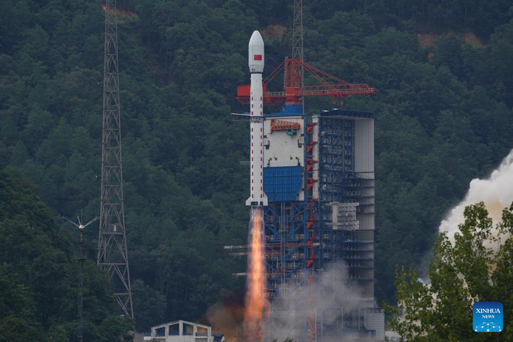 China launches new remote sensing satellite group