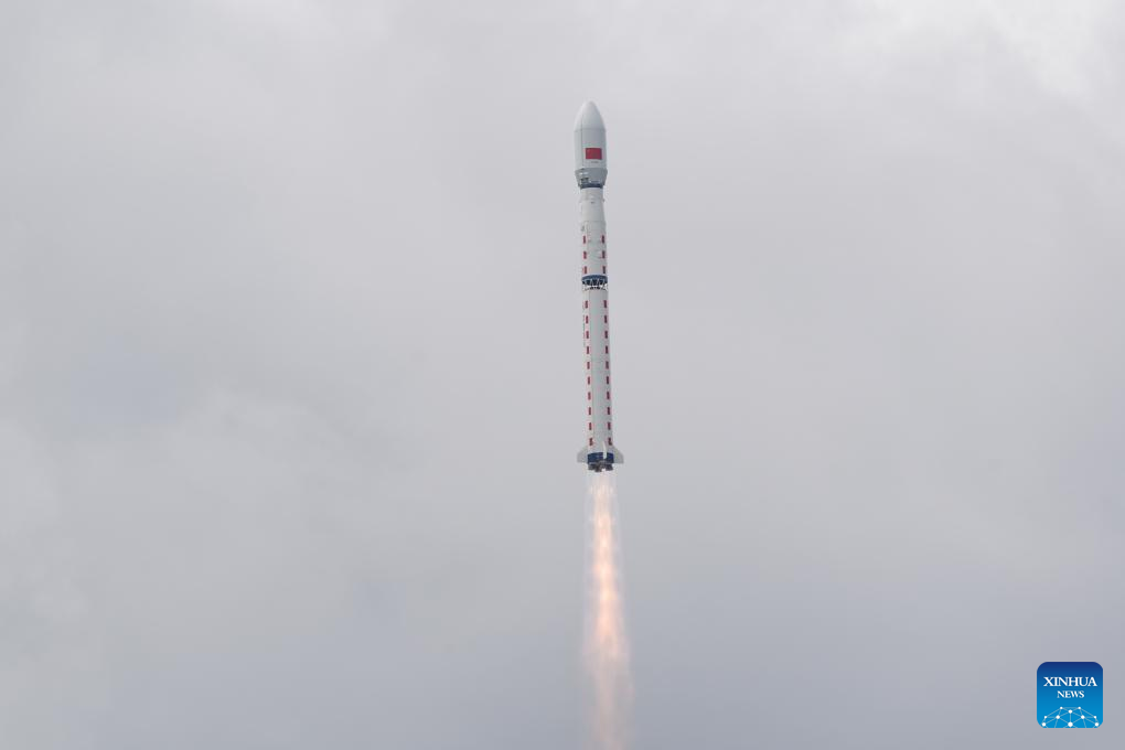 China launches new remote sensing satellite group