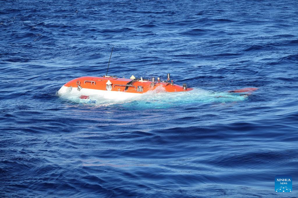 China's manned deep-sea submersible completes 300th dive