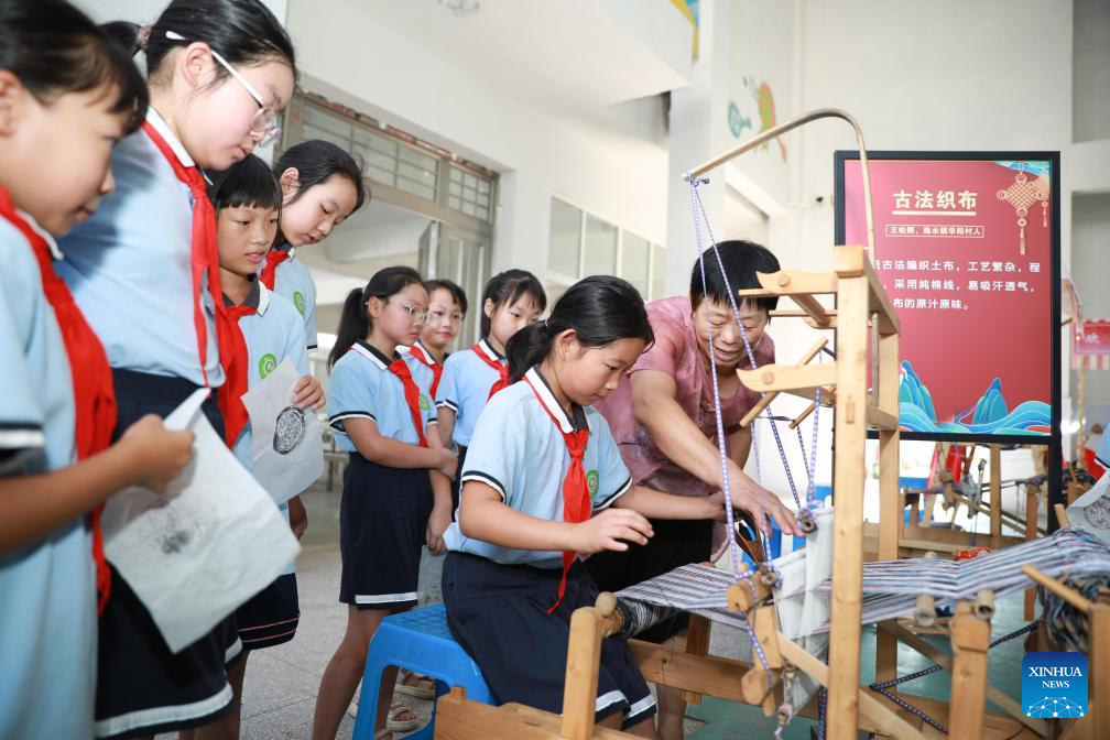 Schools across China host activities to mark start of new semester