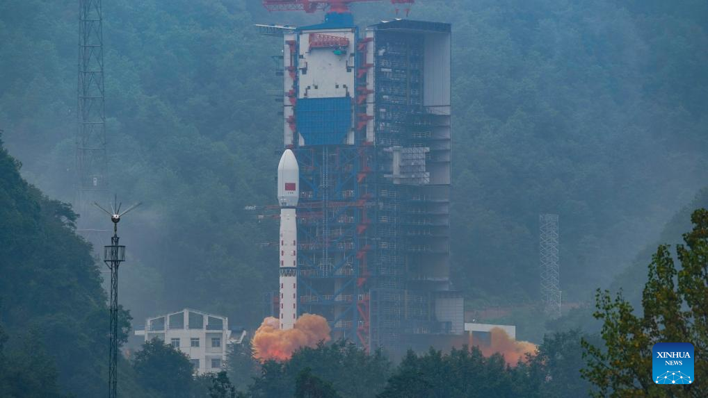 China launches new remote sensing satellite group