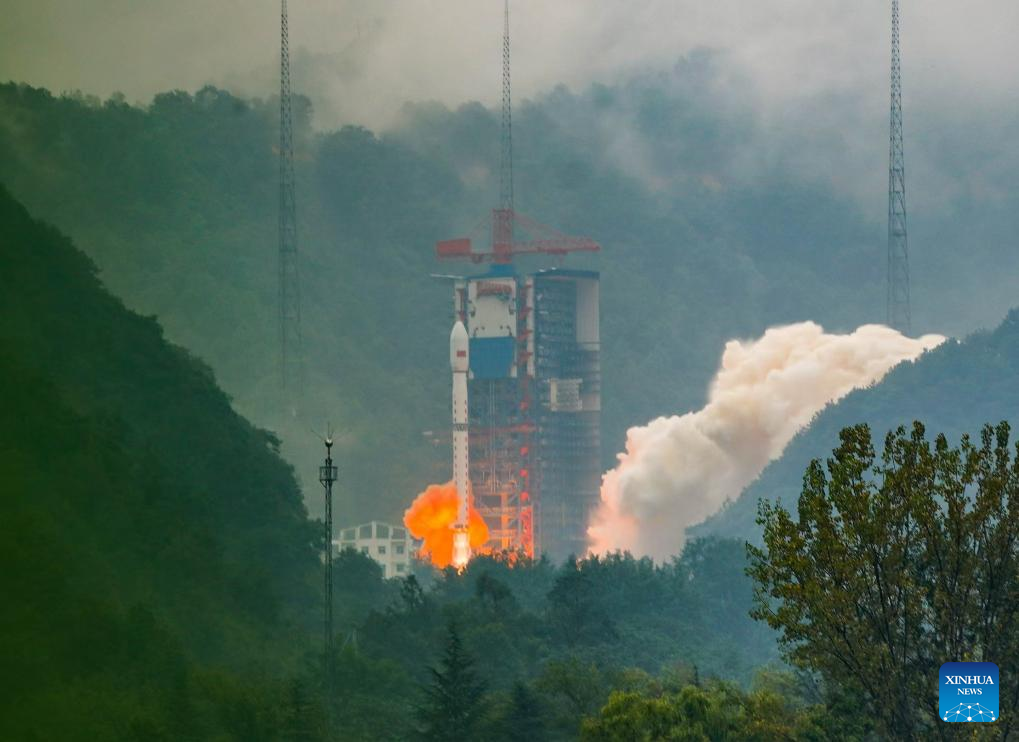 China launches new remote sensing satellite group