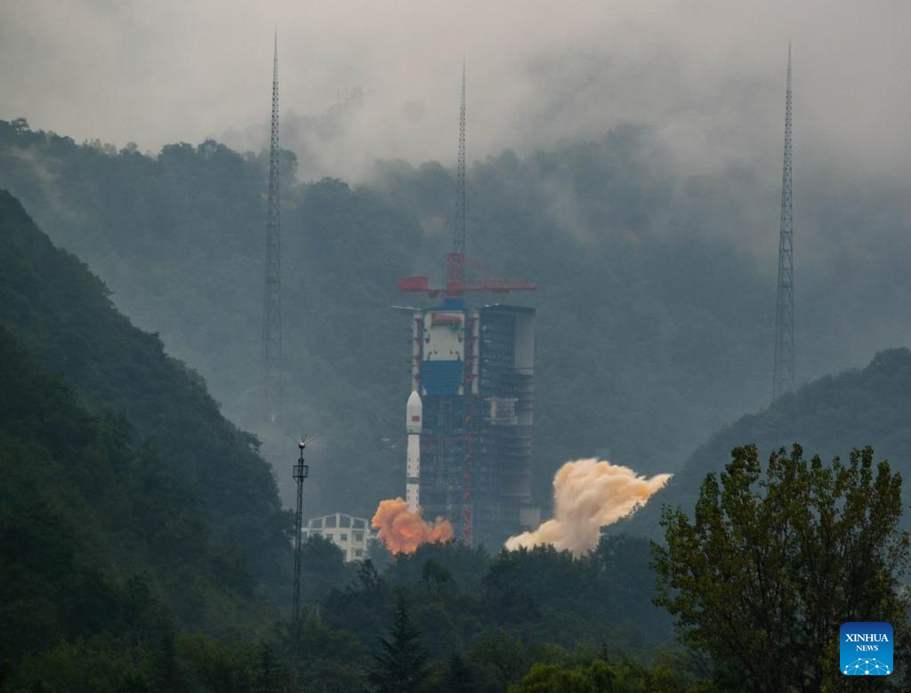 China launches new remote sensing satellite group