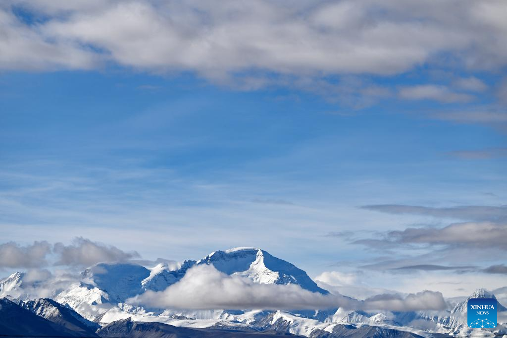 Scenery of Mount Qomolangma in Xizang