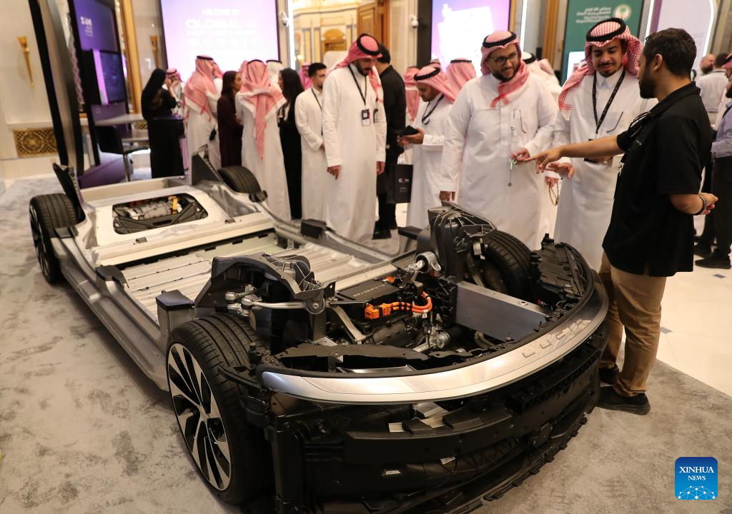 Saudi Arabia hosts global AI summit to boost innovation, growth