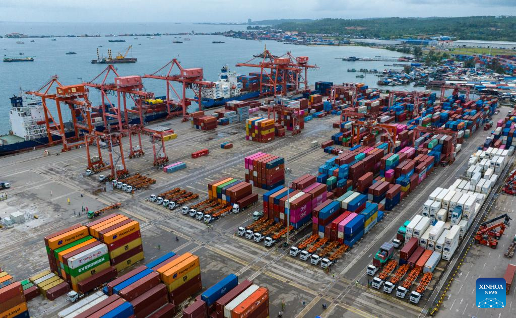 Cambodia inaugurates 37.5-mln-USD additional container terminal at kingdom's largest port